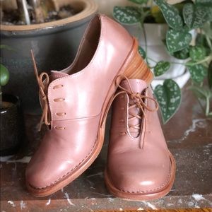 DEBINA heeled shoe by Neosens - MADE IN SPAIN